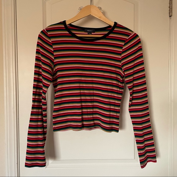 Forever 21 Long Sleeve - Picture 1 of 3
